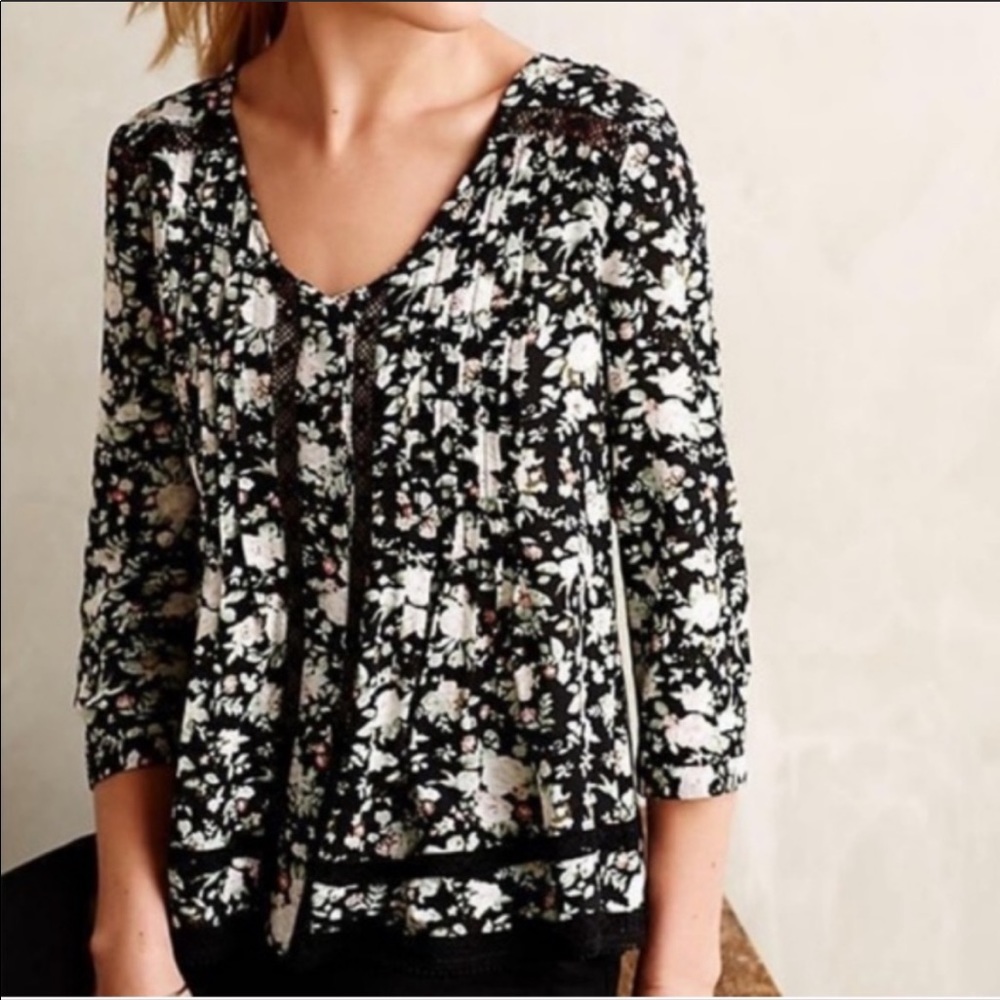 Anthropologie Maeve Black Floral and lace Blouse